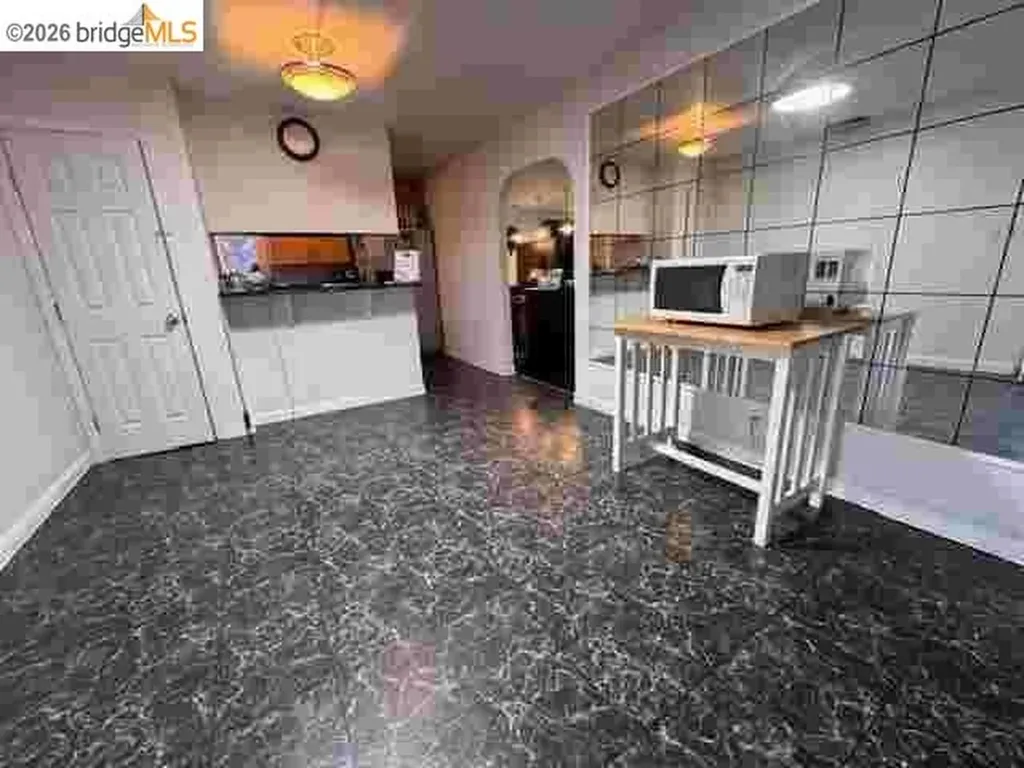 2848 Sargent Avenue San Pablo CA 94806