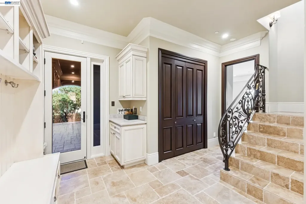 1889 Via Di Salerno Pleasanton CA 94566