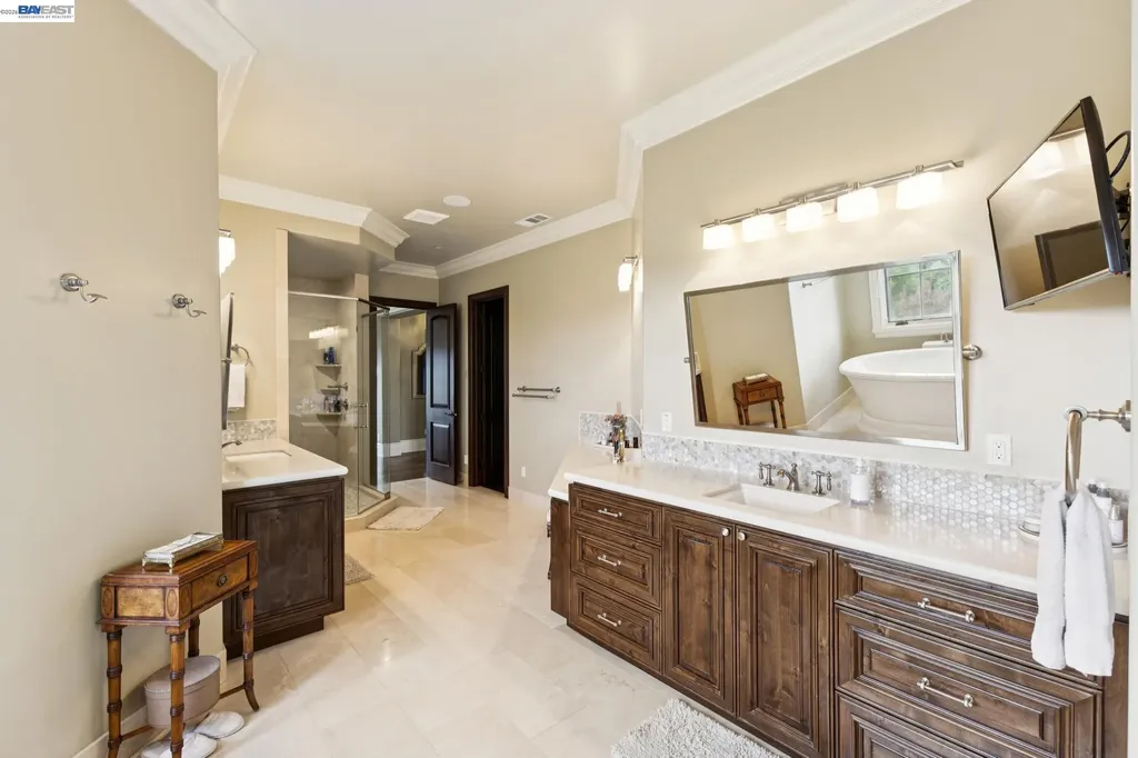 1889 Via Di Salerno Pleasanton CA 94566