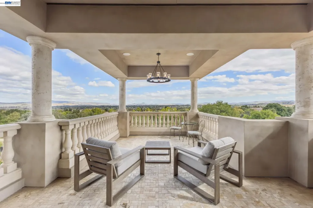1889 Via Di Salerno Pleasanton CA 94566