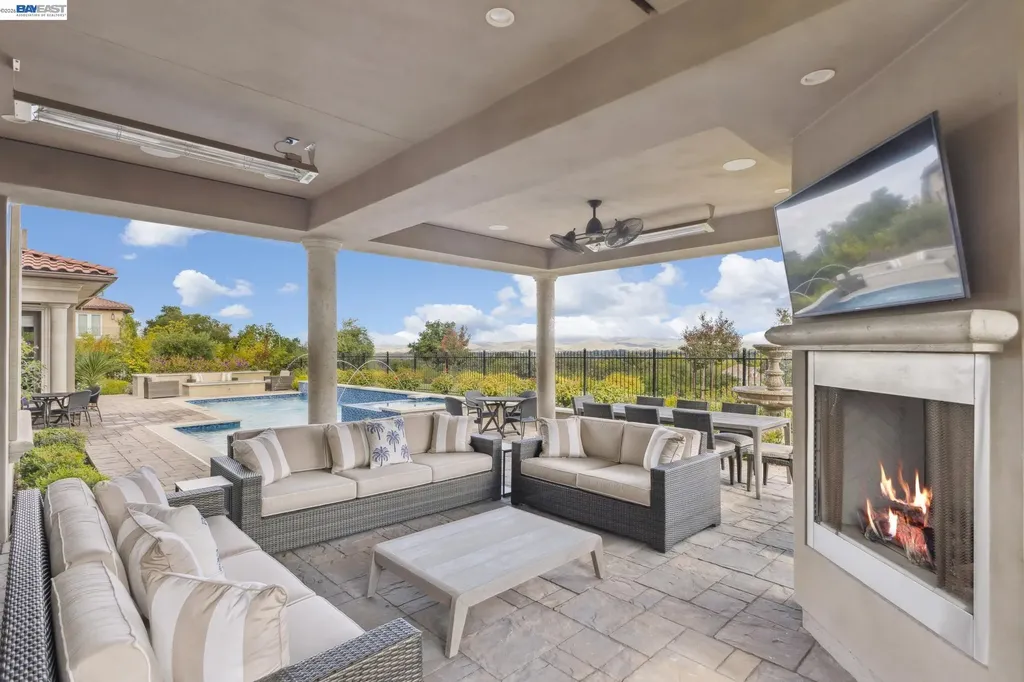1889 Via Di Salerno Pleasanton CA 94566