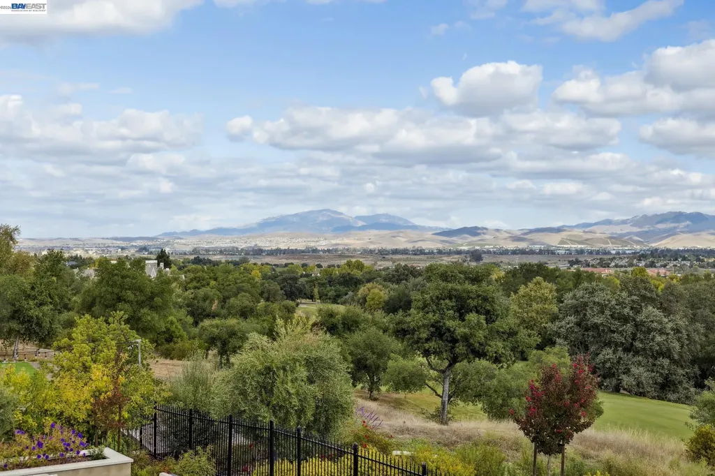 1889 Via Di Salerno Pleasanton CA 94566