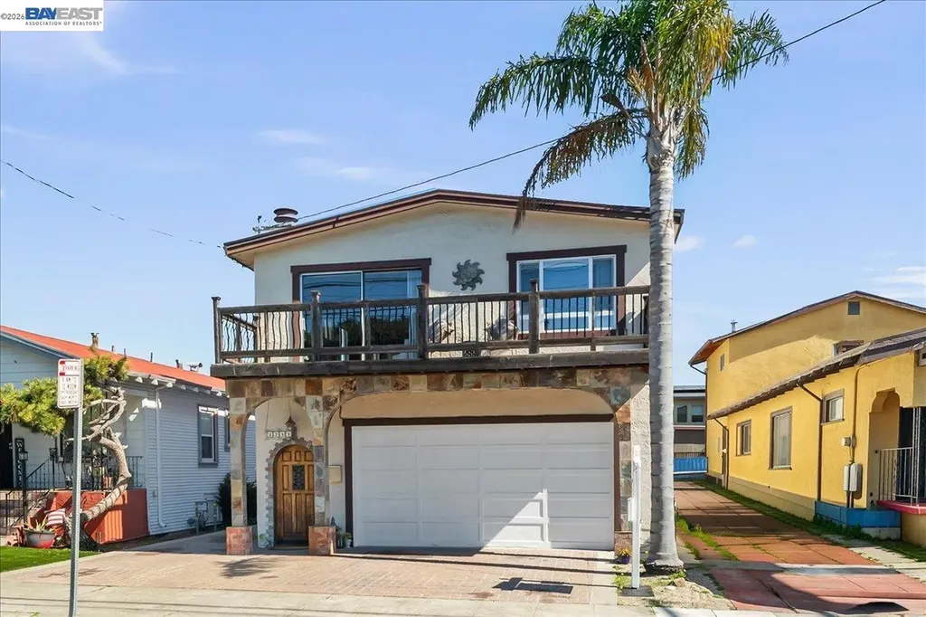 2751 Wallace Street Berkeley CA 94702