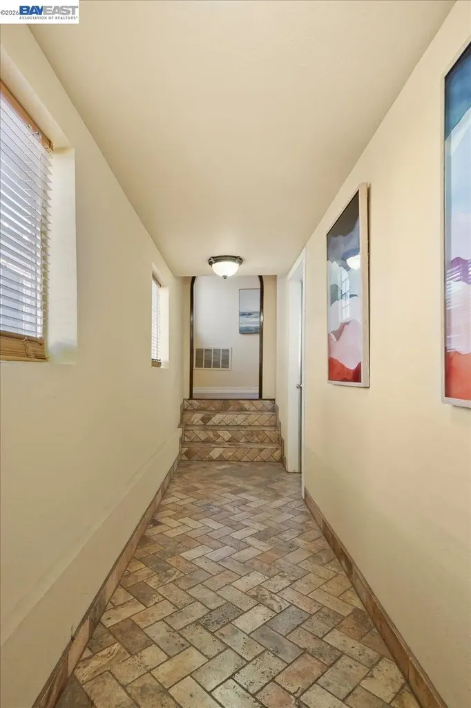 2751 Wallace Street Berkeley CA 94702