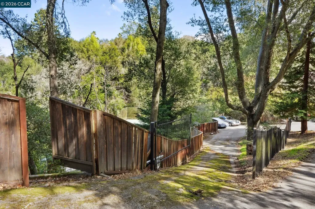 49 Tiger Tail Court Orinda CA 94563