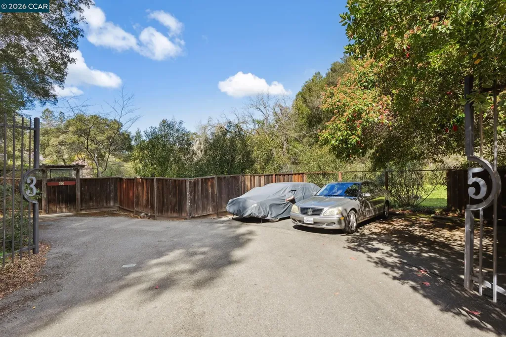 49 Tiger Tail Court Orinda CA 94563