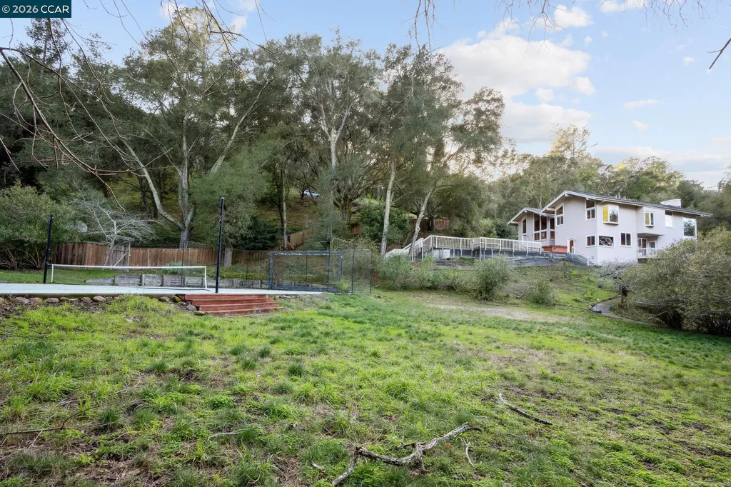 49 Tiger Tail Court Orinda CA 94563