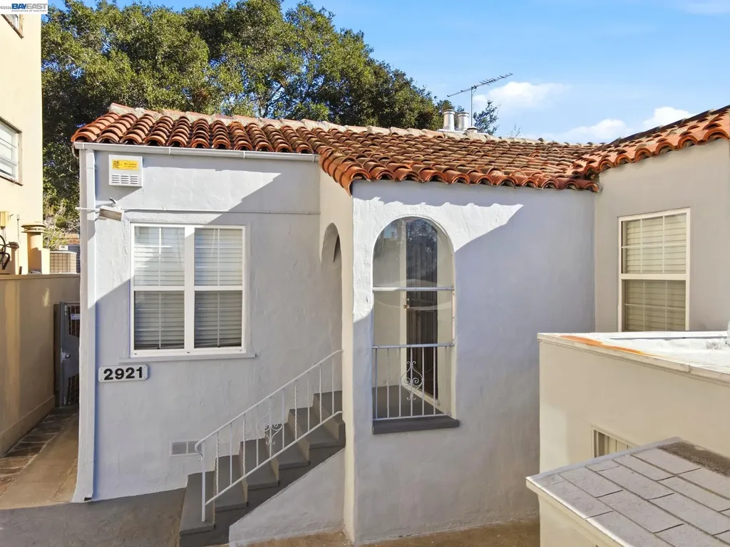 2917 Telegraph Avenue Berkeley CA 94705