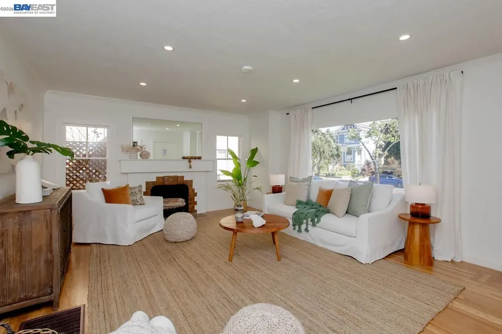 1321 Pearl Street Alameda CA 94501