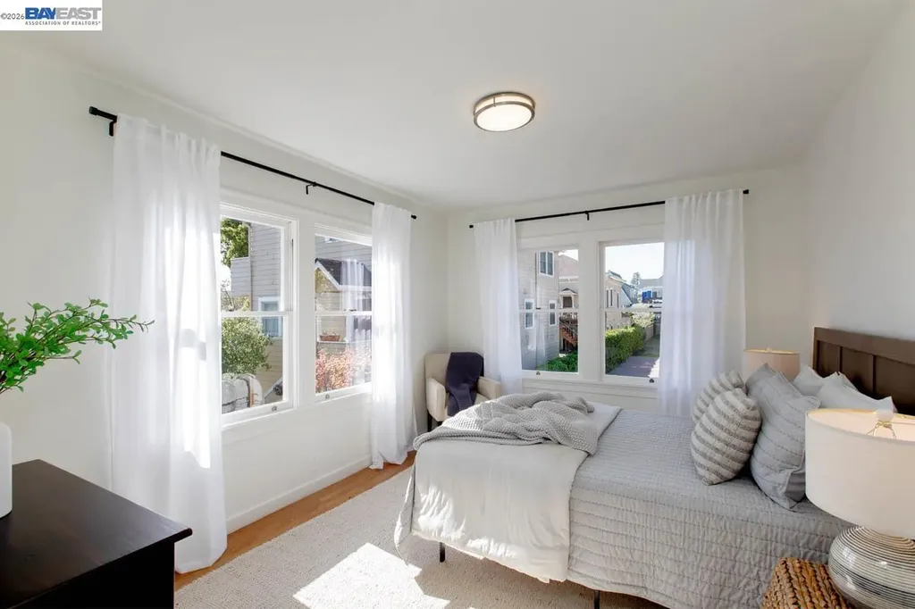 1321 Pearl Street Alameda CA 94501