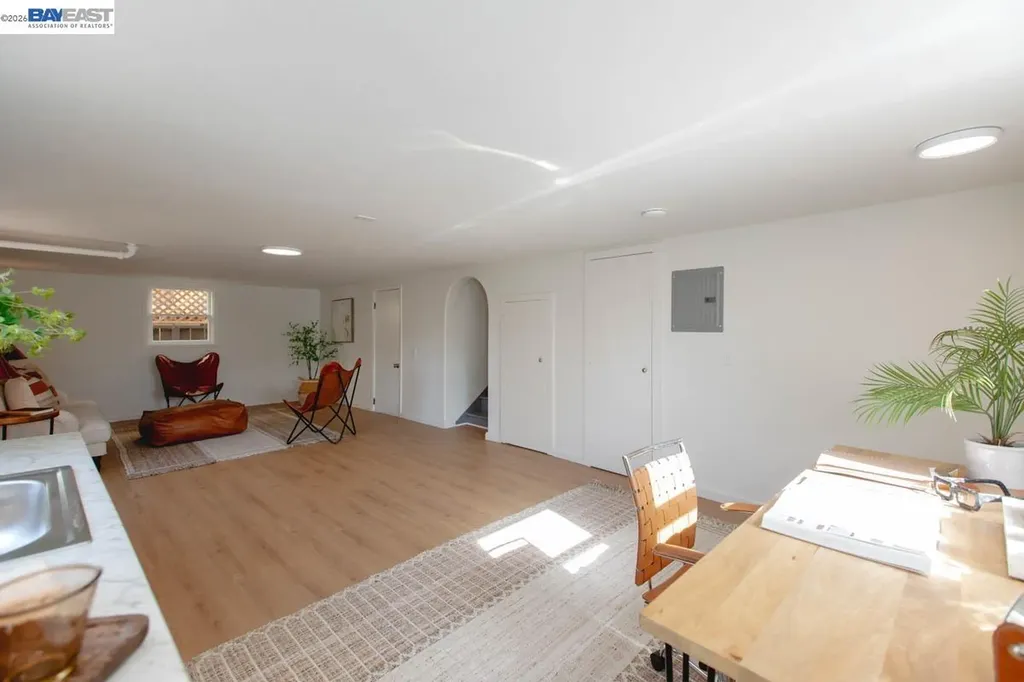 1321 Pearl Street Alameda CA 94501