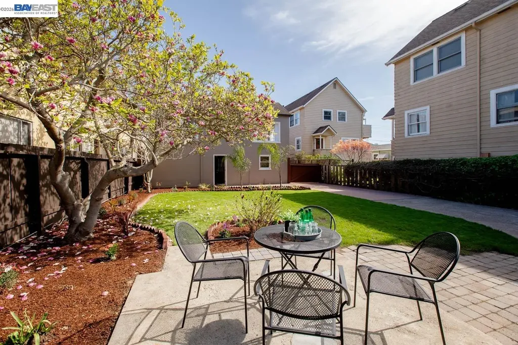 1321 Pearl Street Alameda CA 94501