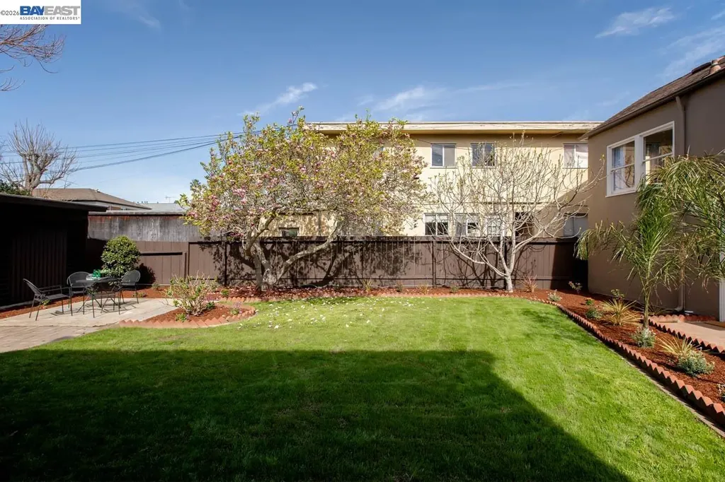 1321 Pearl Street Alameda CA 94501