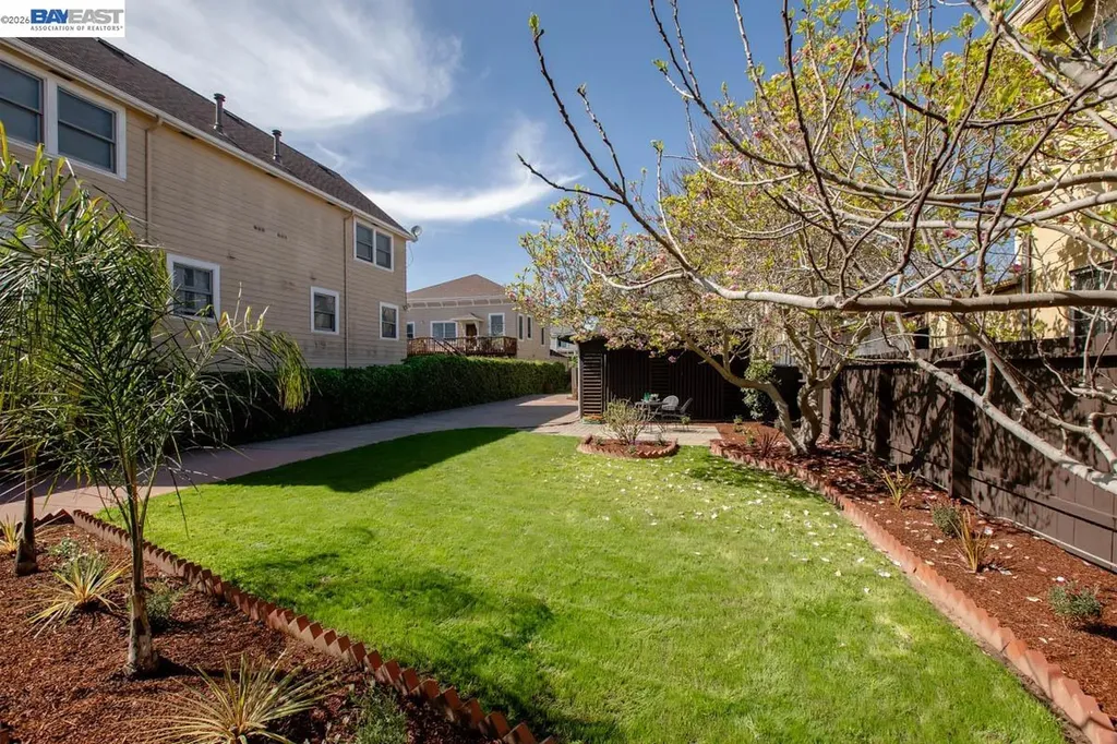 1321 Pearl Street Alameda CA 94501