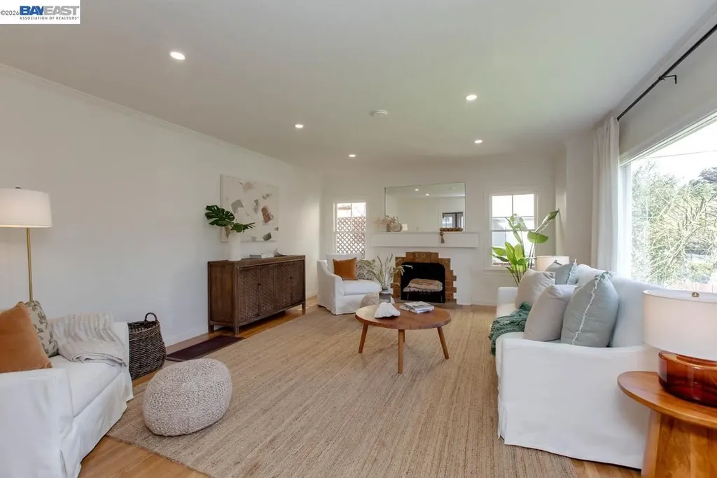 1321 Pearl Street Alameda CA 94501