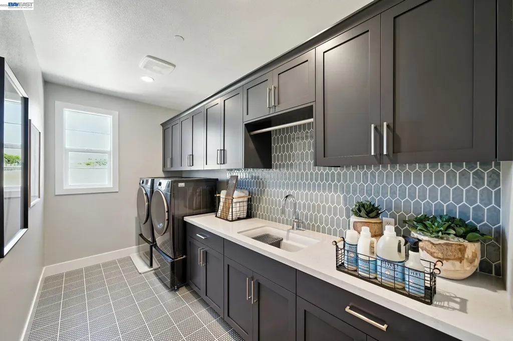 1799 Sill Avenue Dublin CA 94568