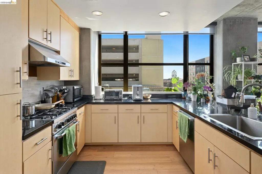 311 2nd Street Oakland CA 94607