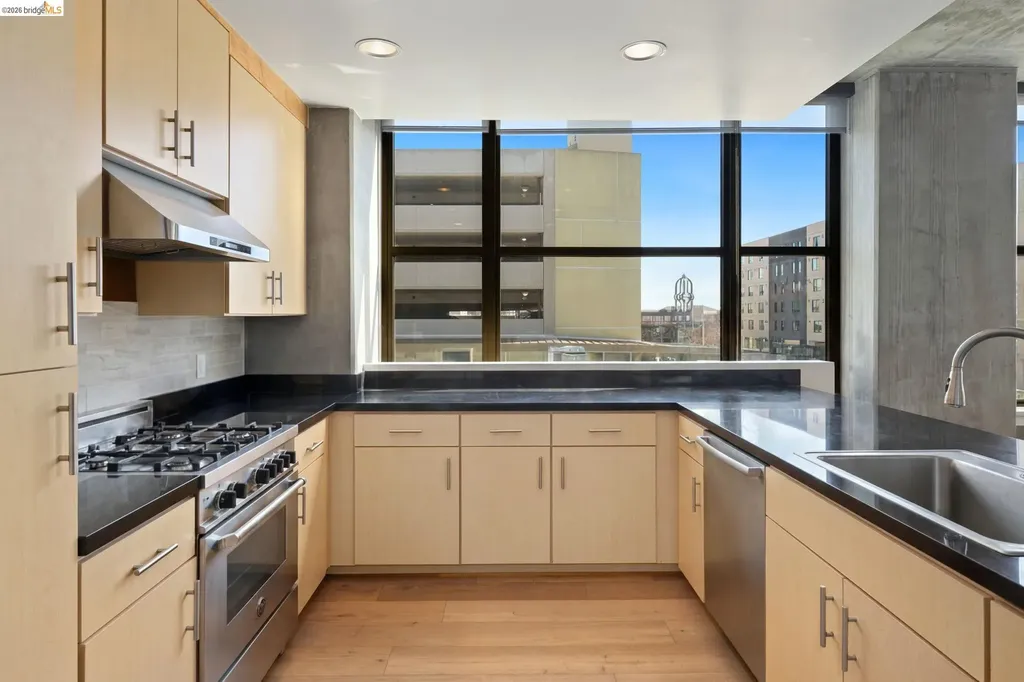 311 2nd Street Oakland CA 94607