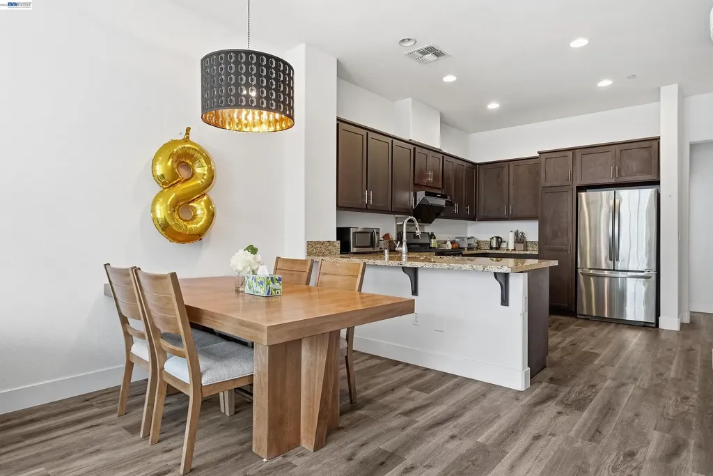 5569 Azalea Way Newark CA 94560