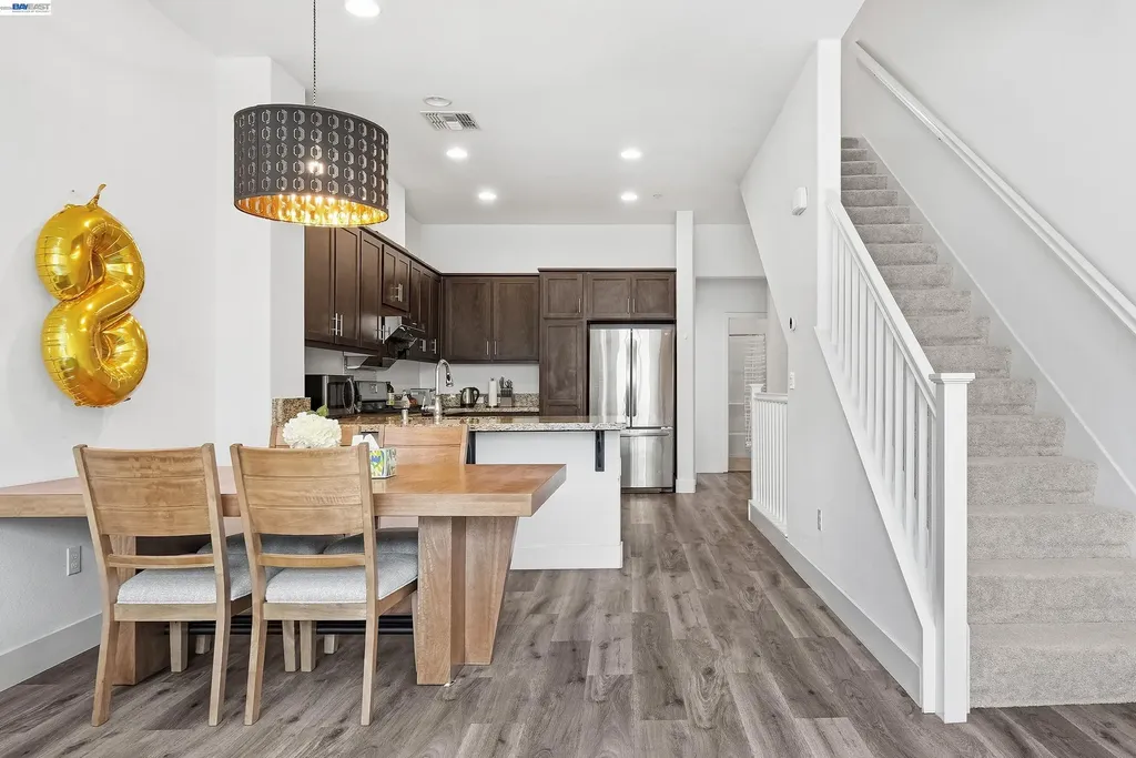 5569 Azalea Way Newark CA 94560