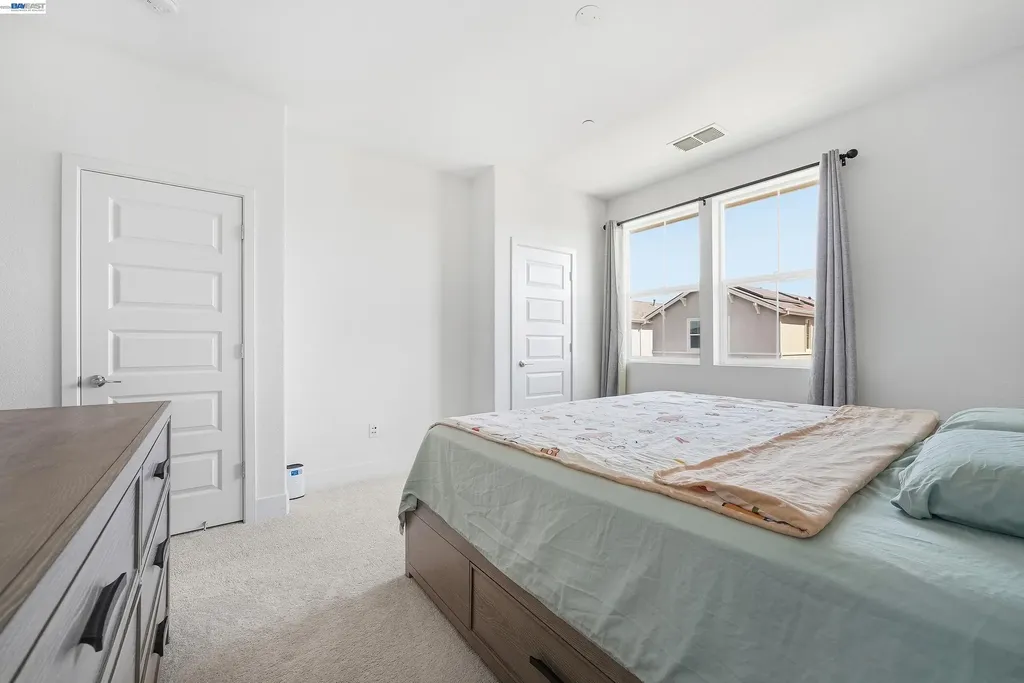 5569 Azalea Way Newark CA 94560