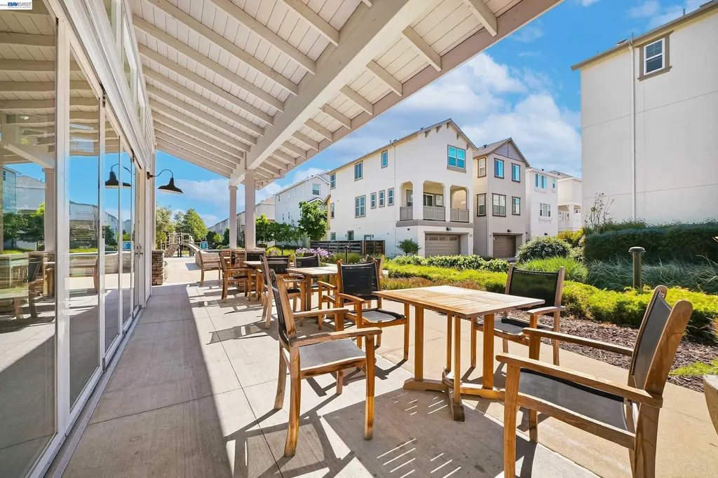 5569 Azalea Way Newark CA 94560