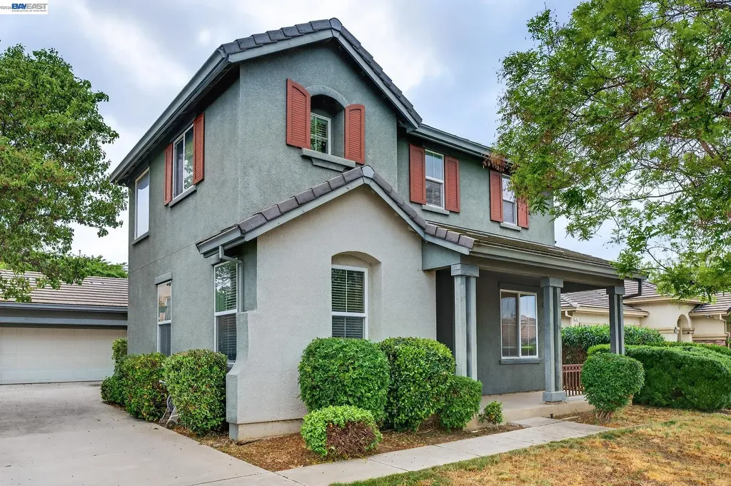 53 Puffin Circle Oakley CA 94561