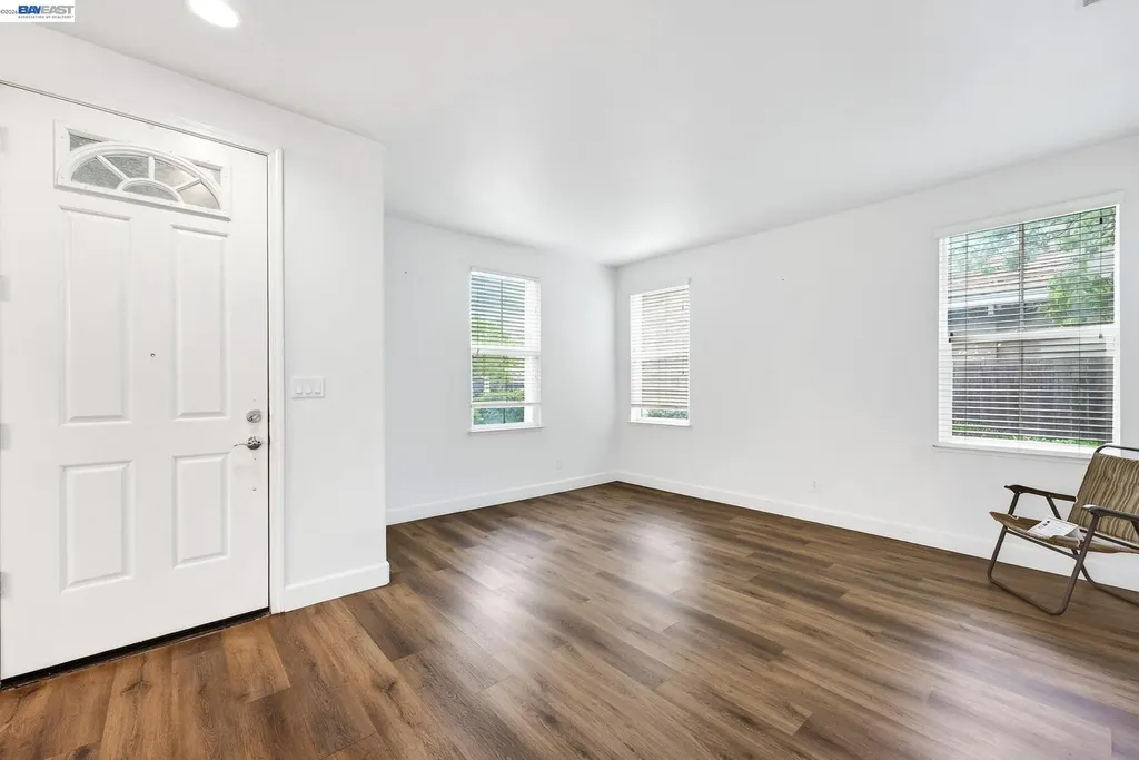 53 Puffin Circle Oakley CA 94561