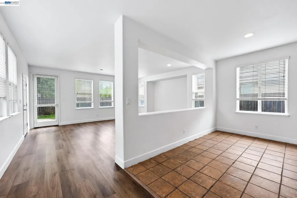 53 Puffin Circle Oakley CA 94561
