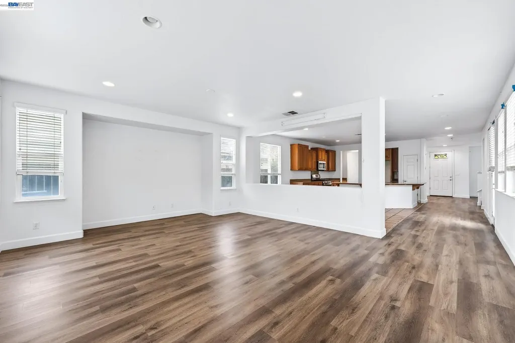53 Puffin Circle Oakley CA 94561