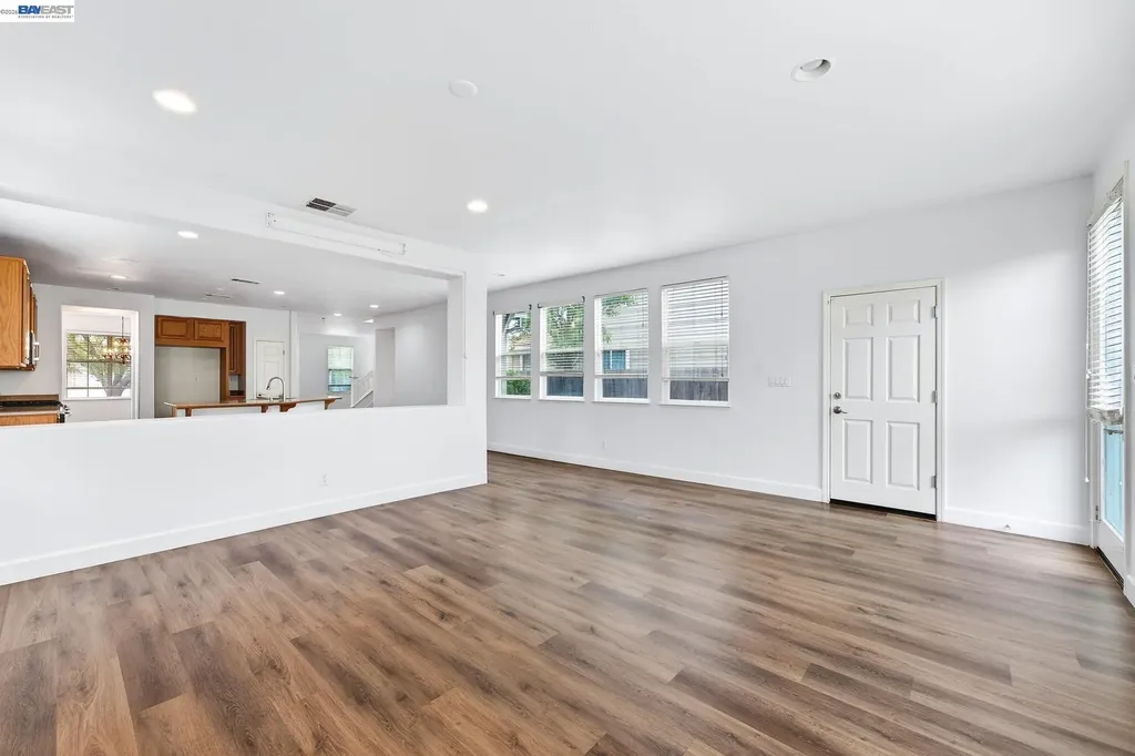 53 Puffin Circle Oakley CA 94561