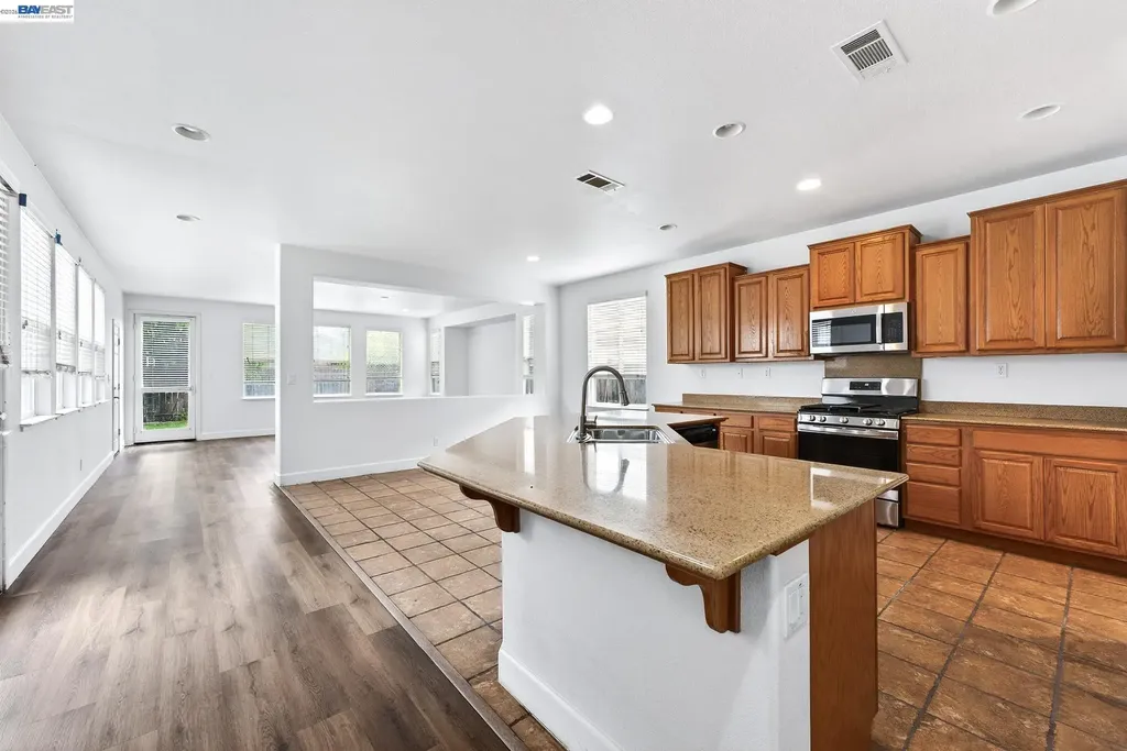53 Puffin Circle Oakley CA 94561
