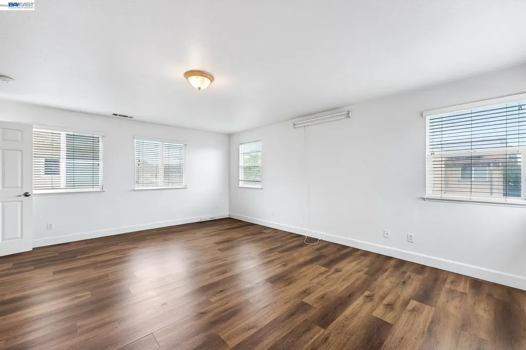 53 Puffin Circle Oakley CA 94561