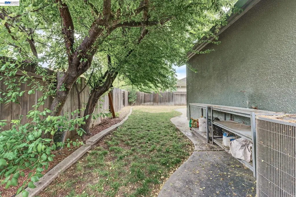53 Puffin Circle Oakley CA 94561
