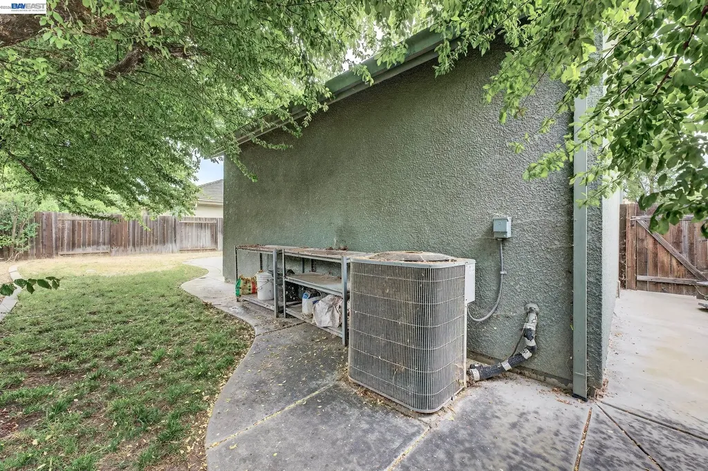 53 Puffin Circle Oakley CA 94561