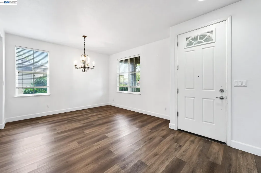 53 Puffin Circle Oakley CA 94561