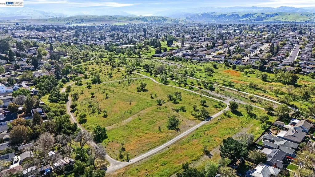 1087 Murrieta Boulevard Livermore CA 94550