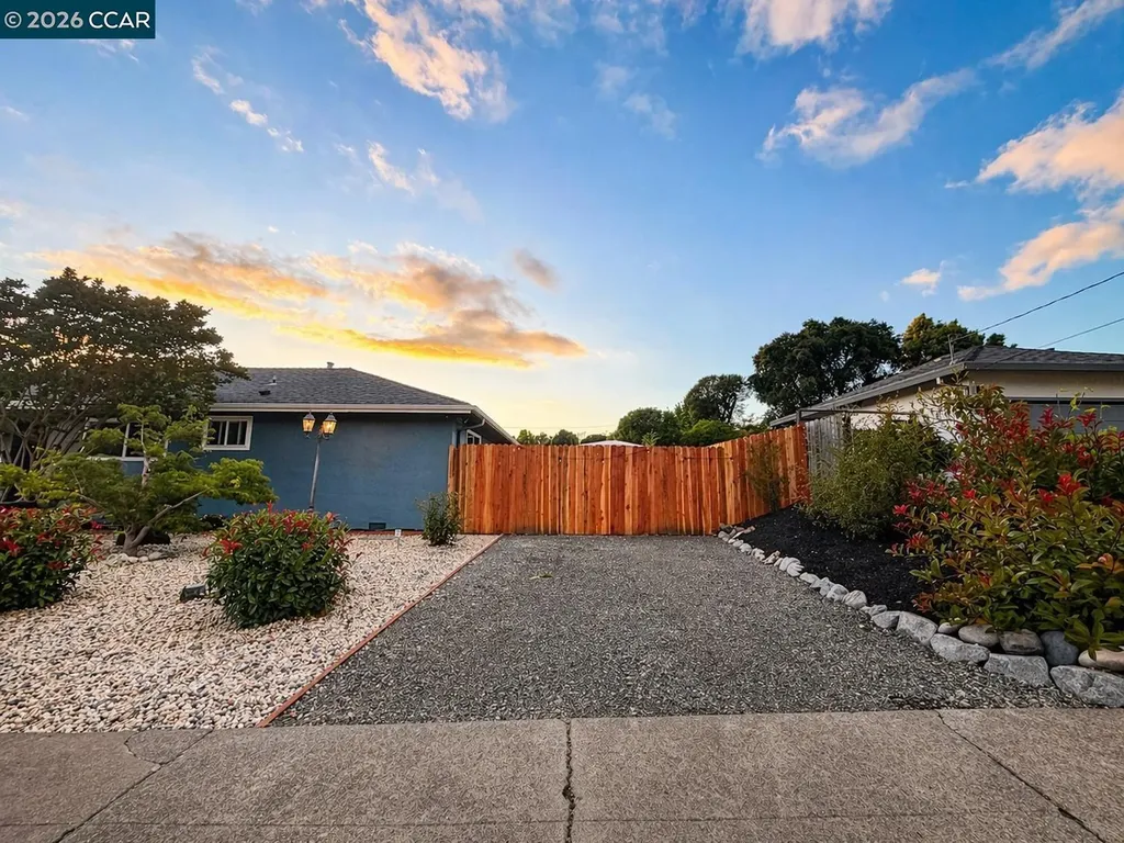 3005 De Anza Drive El Sobrante CA 94803