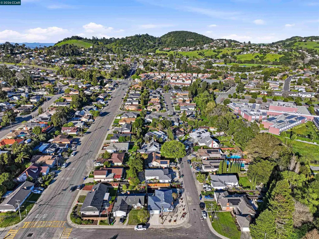 3005 De Anza Drive El Sobrante CA 94803