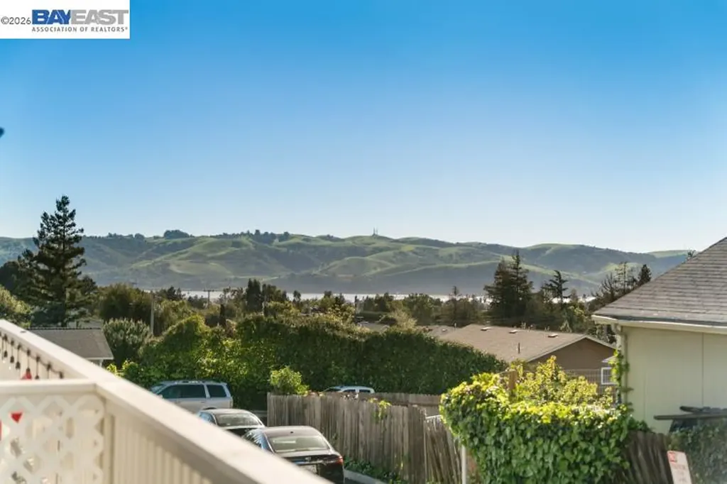 347 E T Street Benicia CA 94510