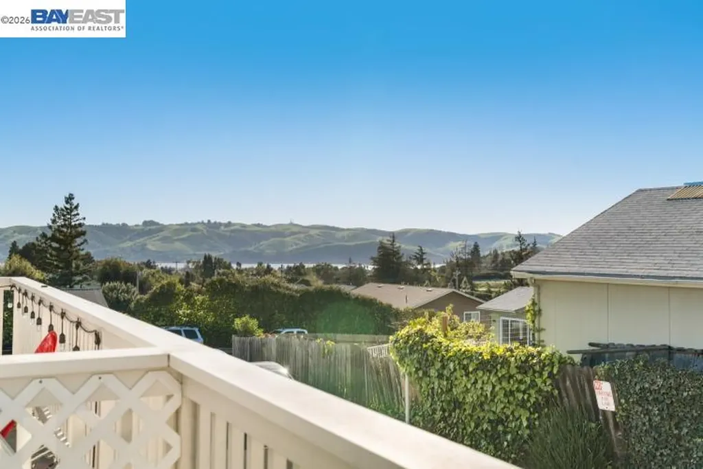 347 E T Street Benicia CA 94510