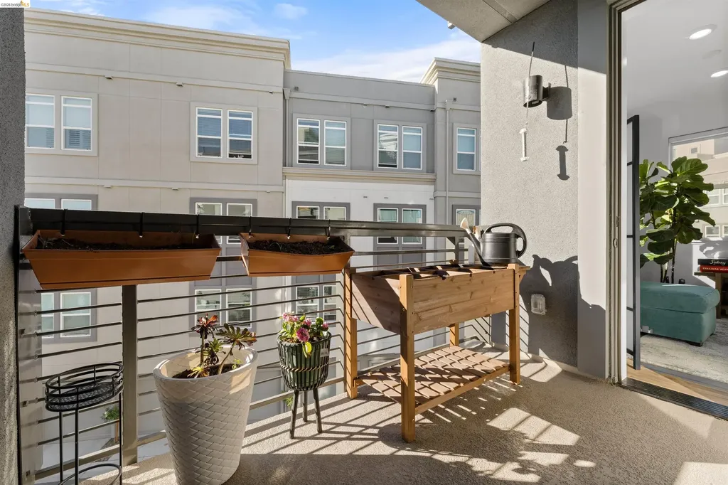 2836 Tradewind Drive Alameda CA 94501