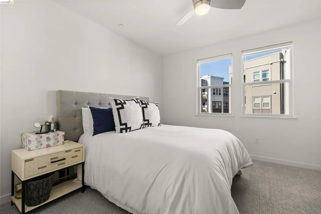 2836 Tradewind Drive Alameda CA 94501