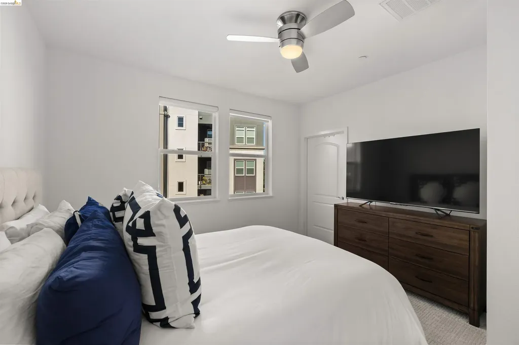 2836 Tradewind Drive Alameda CA 94501