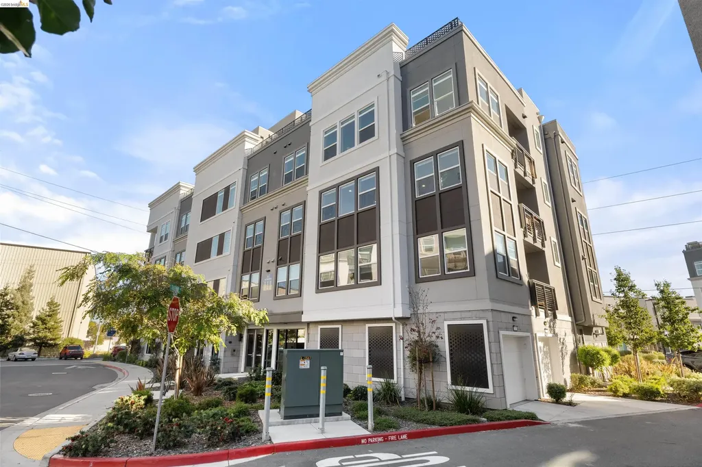 2836 Tradewind Drive Alameda CA 94501