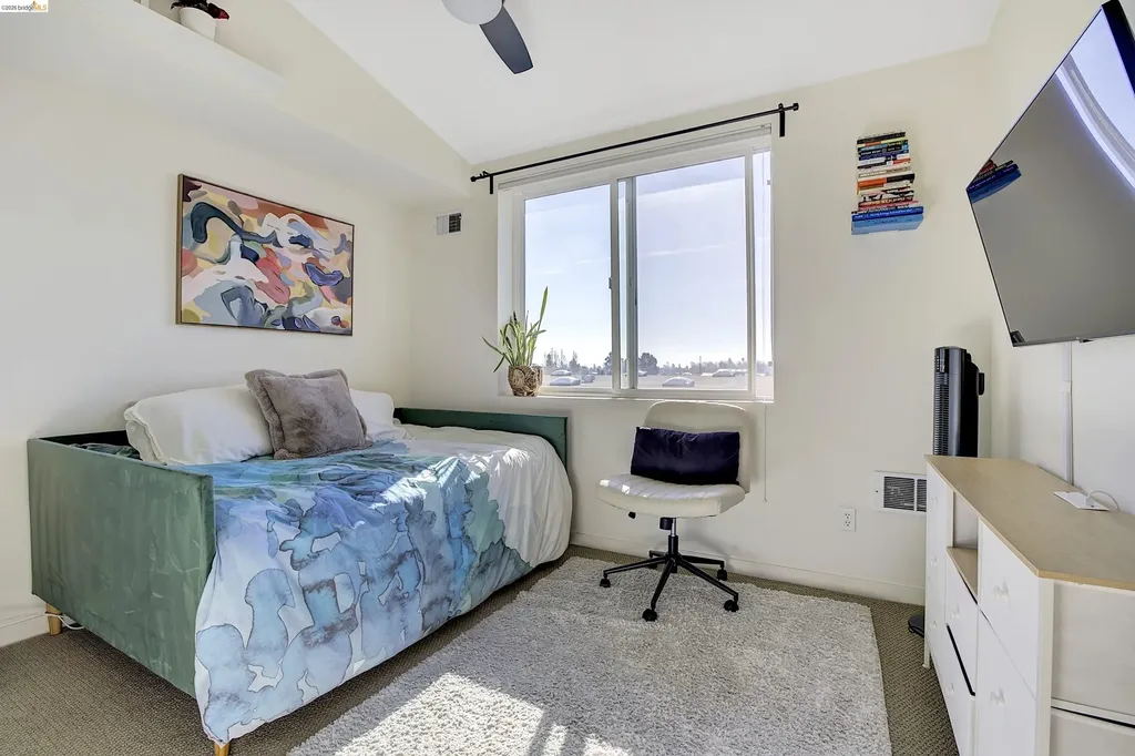 3090 Glascock Street Oakland CA 94601