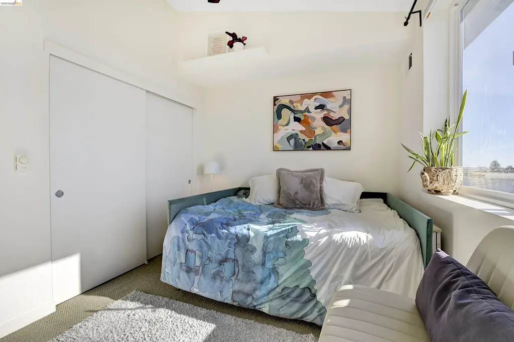 3090 Glascock Street Oakland CA 94601