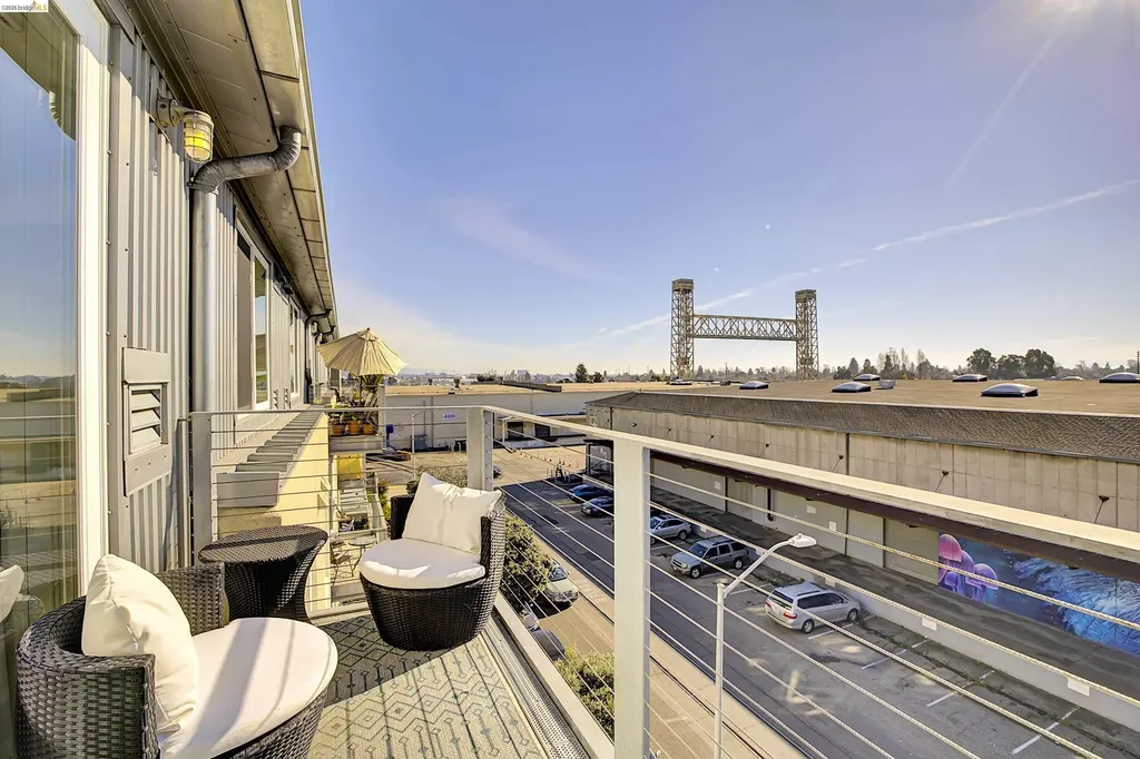 3090 Glascock Street Oakland CA 94601