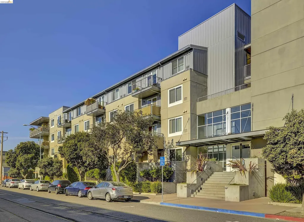 3090 Glascock Street Oakland CA 94601