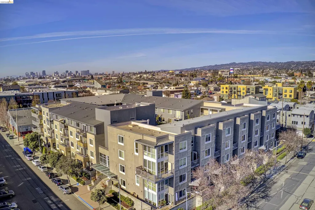 3090 Glascock Street Oakland CA 94601